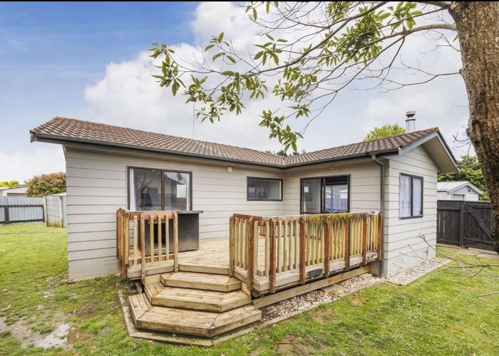  at 3A Pluto Place, Milson, Palmerston North