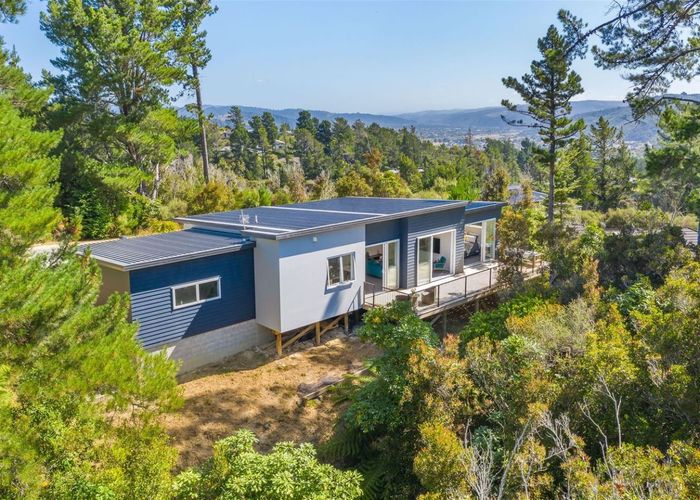  at 52 Mt Marua Way, Timberlea, Upper Hutt