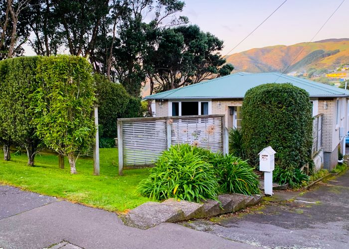  at 27 Rawhiti Road, Pukerua Bay, Porirua