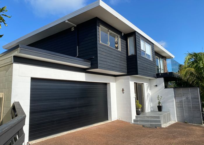 Free property data for 2/162 Beach Road, Campbells Bay, Auckland