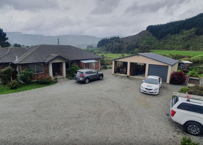  at 84 Gilbert Road, Kaitoke, Upper Hutt