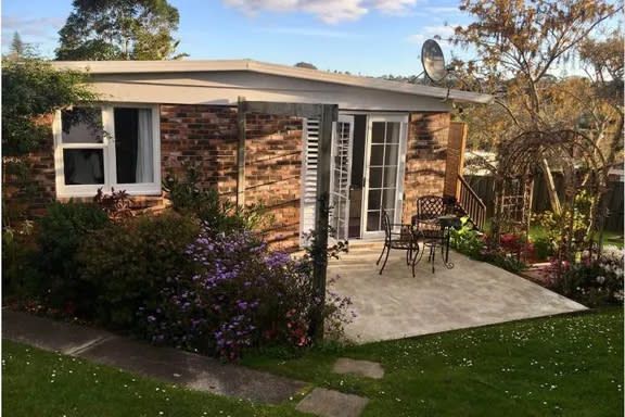  at 2/449 Beach Road, Mairangi Bay, Auckland