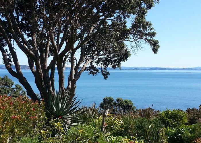  at 38 Pacific Parade, Army Bay, Whangaparaoa