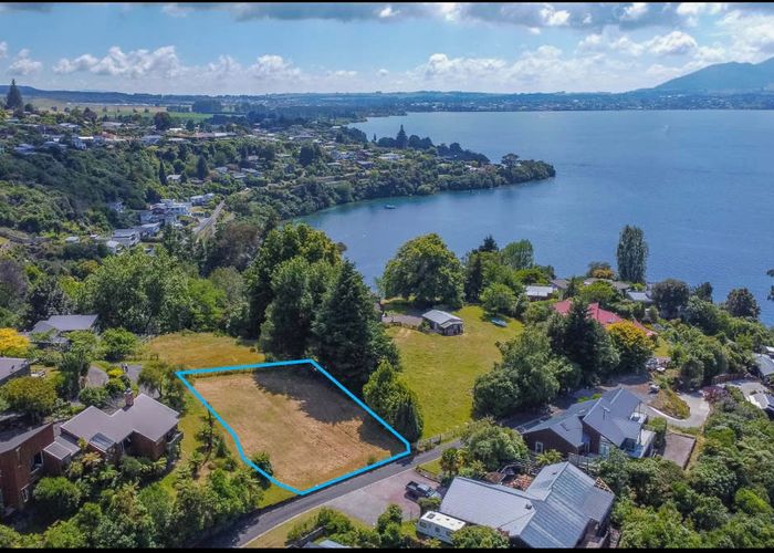  at 14 Ewing Grove, Acacia Bay, Taupo