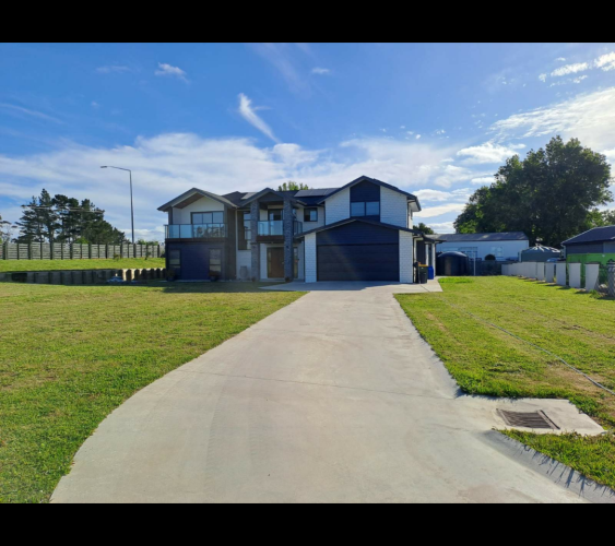  at 8 Anda Place, Karaka, Papakura