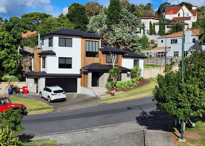  at 4 Ridge Valley Drive, Browns Bay, Auckland