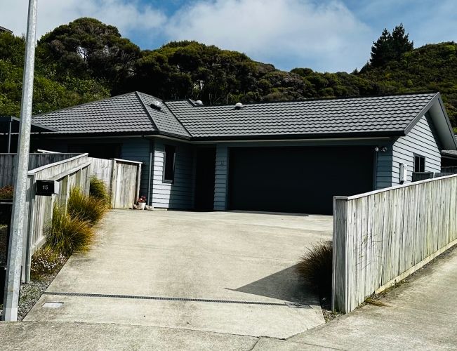  at 15 Spritsail Place, Whitby, Porirua