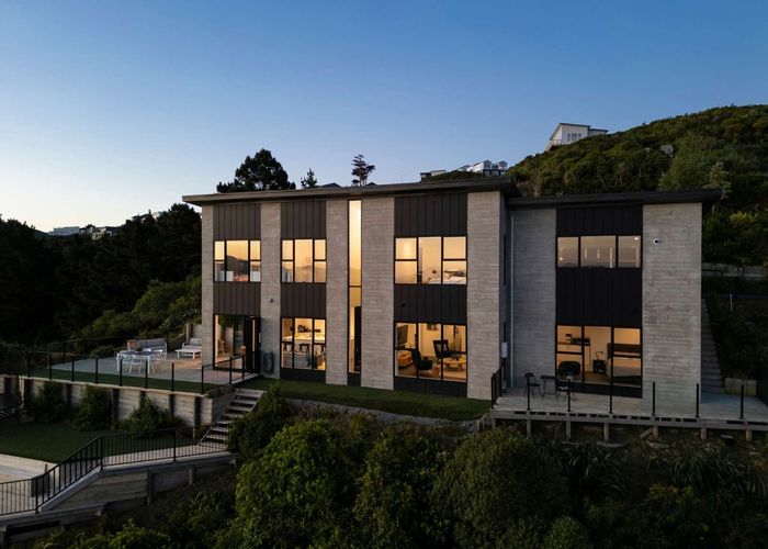  at 42 Grumman Lane, Newlands, Wellington