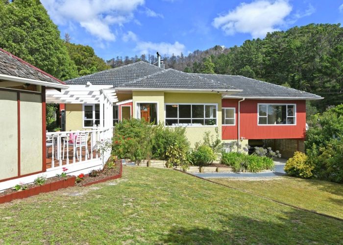  at 134 Kamahi Street, Stokes Valley, Lower Hutt