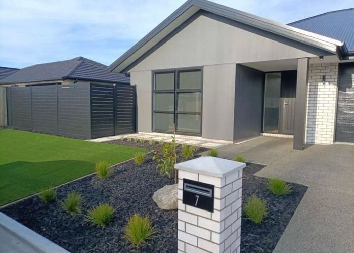  at 7 Packers Lane, Belfast, Christchurch
