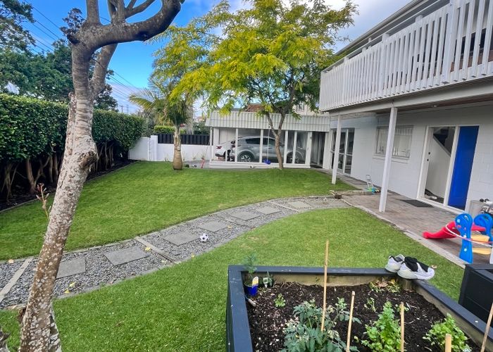  at 7 Charles Street, Hauraki, Auckland