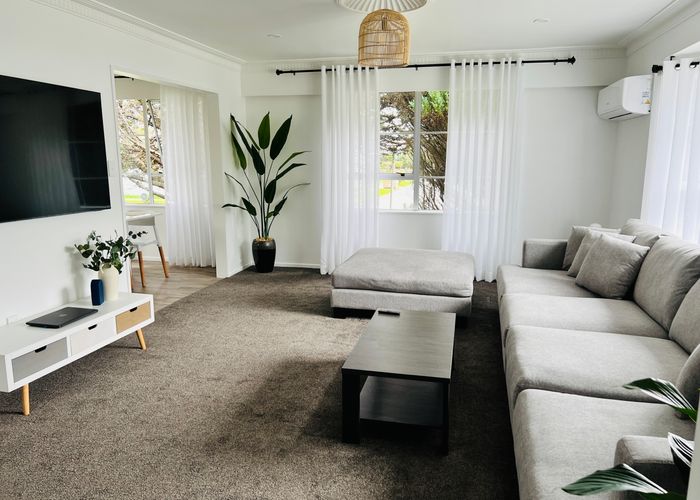  at 124 California Drive, Totara Park, Upper Hutt