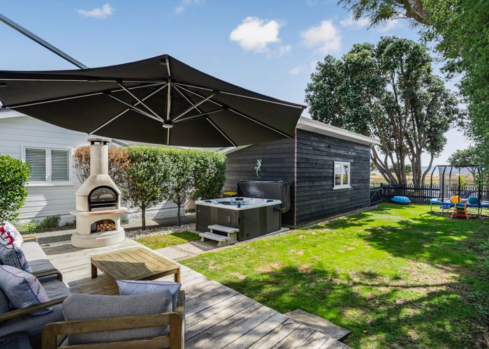  at 25 Marine Parade, Eastbourne, Lower Hutt