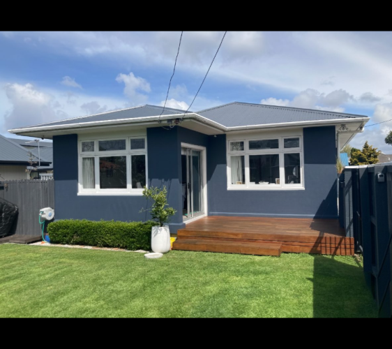  at 1/135 Wilsons Road South, Saint Martins, Christchurch