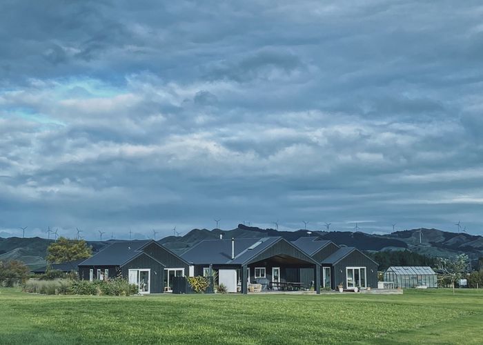  at 986 Spur Road, Ashhurst, Ashhurst