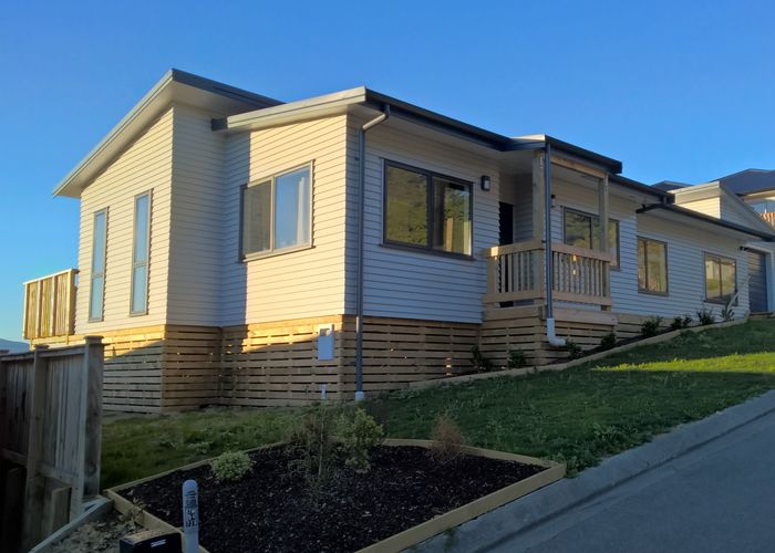  at 10 Tara Place, Belmont, Lower Hutt