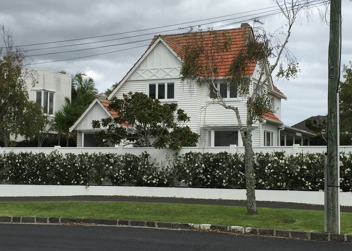  at 9 Dudley Road, Mission Bay, Auckland