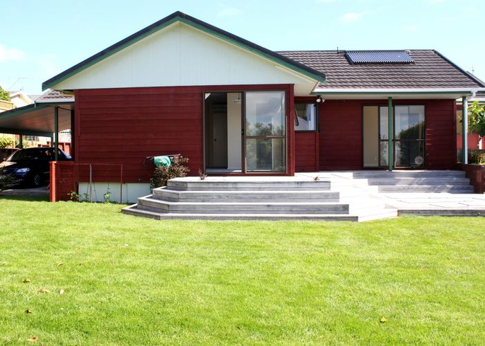  at 8B Kentwood Drive, Woodridge, Wellington