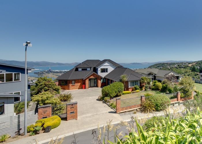  at 5 Oceanview Terrace, Tirohanga, Lower Hutt