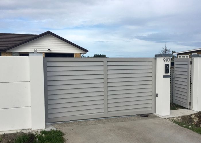  at 997 Whangaparaoa Road, Matakatia, Whangaparaoa