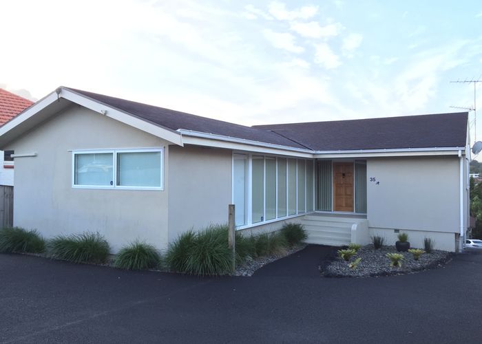  at 35 Onewa Road, Northcote, Auckland