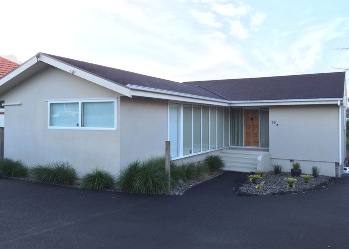  at 35 Onewa Road, Northcote, Auckland
