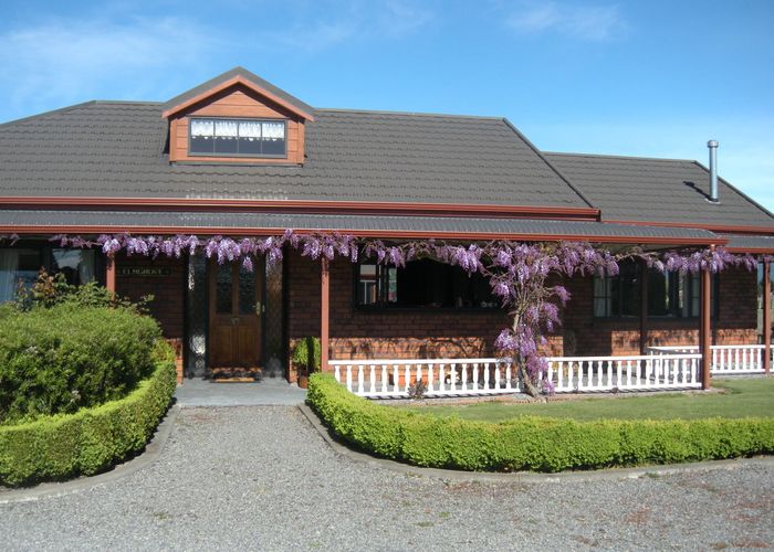  at 8 Somerset Road, Clareville, Carterton