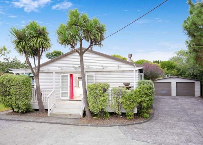  at 542A Swanson Road, Ranui, Auckland