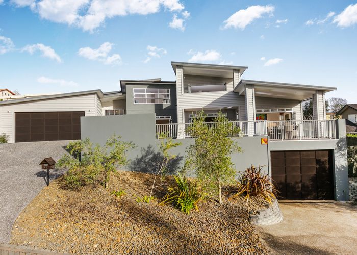  at 68 Burnaston Court, Dannemora, Auckland