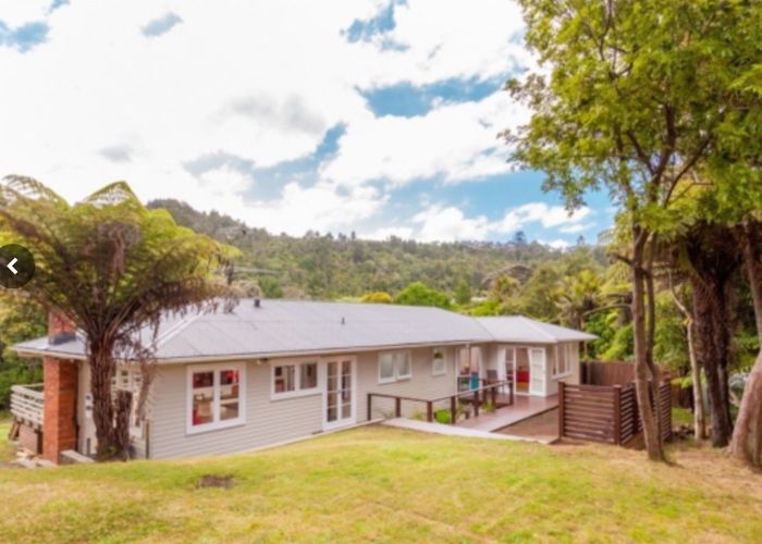  at 8 York Road, Titirangi, Auckland