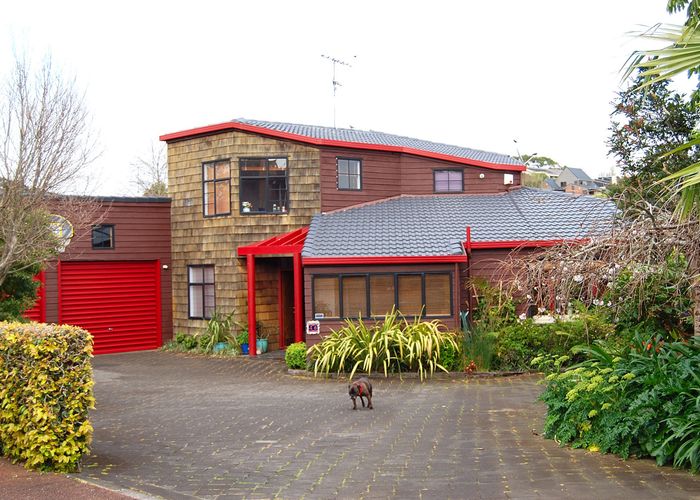  at 46 Loloma Drive, Half Moon Bay, Auckland