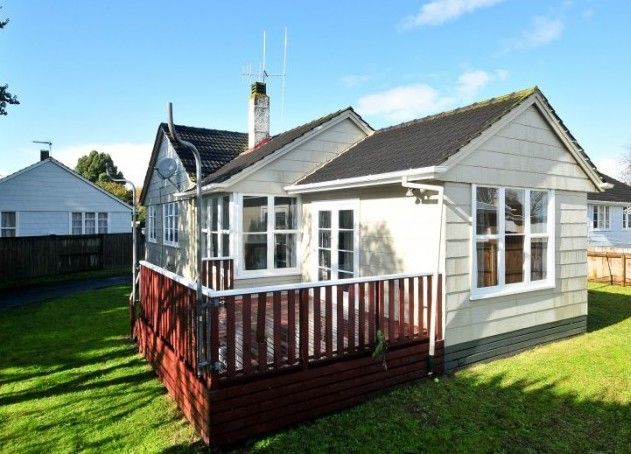  at 6 Hume Place, Fairfield, Hamilton