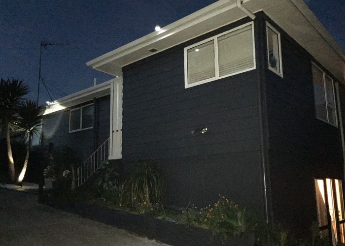  at 8 Simkin Avenue, Saint Johns, Auckland