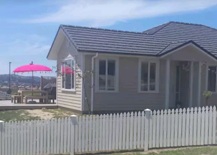  at 32 Walter CRES, Silverdale, Auckland
