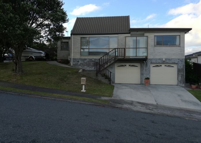  at 11 Bodmin Terrace, Camborne, Porirua