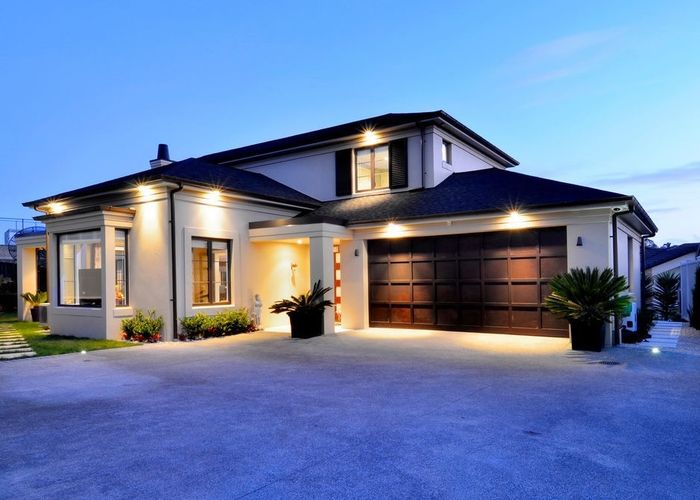  at 18 St Andrews Way, Albany, Auckland