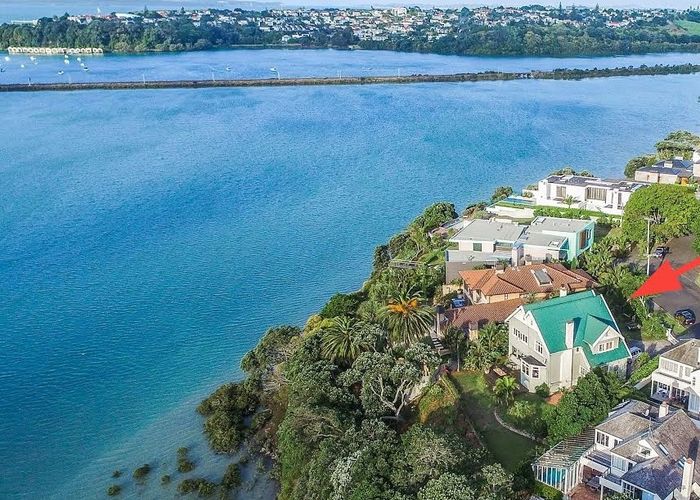  at 25 Burwood Crescent, Remuera, Auckland