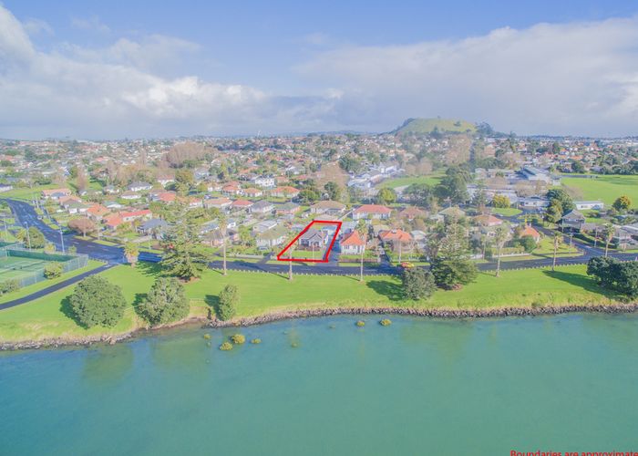  at 73 Dunkirk Road, Panmure, Auckland