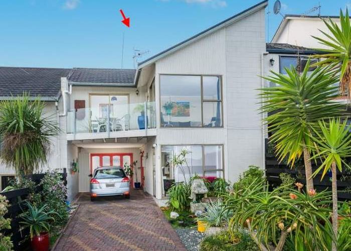 at 4/22 Mariposa Crescent, Birkenhead, Auckland
