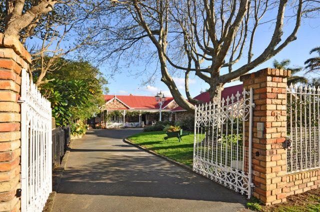  at 15 Norwood Road, Bayswater, Auckland