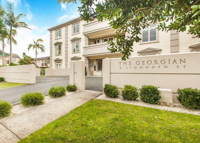 at 5/8 Sidmouth Street, Mairangi Bay, Auckland