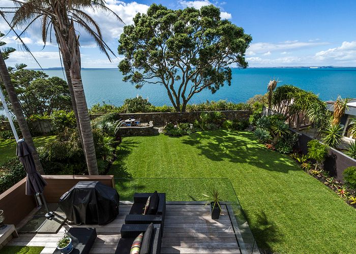  at 37 Churchill Road, Murrays Bay, Auckland