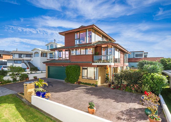  at 1/30 Ridge Road, Waiake, Auckland