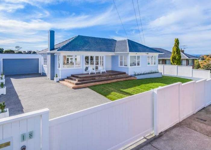  at 18 Maxine Place, St Heliers, Auckland