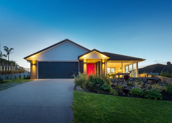 at 24 Seaview CRESCENT, Hatfields Beach, Auckland