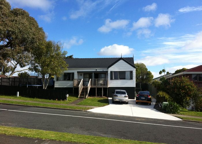  at 2 Galloway Crescent, Farm Cove, Auckland
