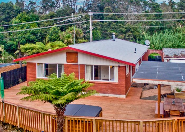  at 897 Swanson Road, Swanson, Auckland