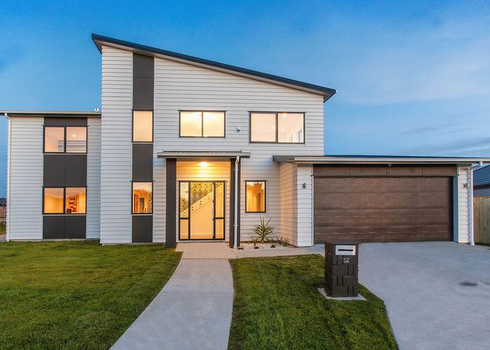  at 52 Capriana Drive, Karaka, Papakura