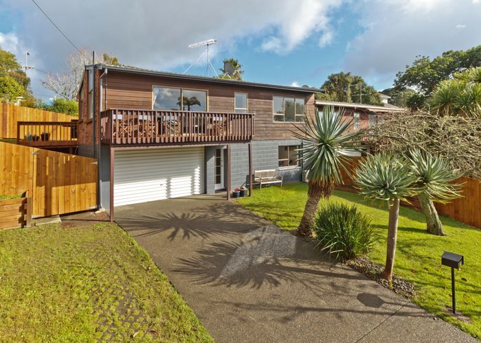  at 1/193 East Coast Road, Castor Bay, Auckland
