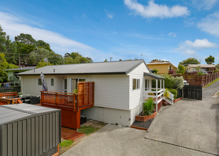  at 7 Meadowvale Rise, Titirangi, Auckland